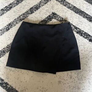 Abercrombie & Fitch Black skort